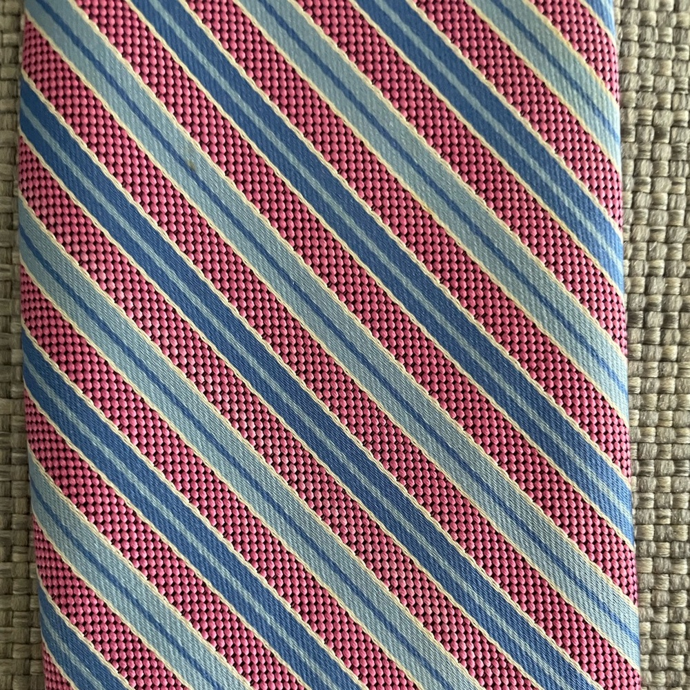 Brooks Brothers tie